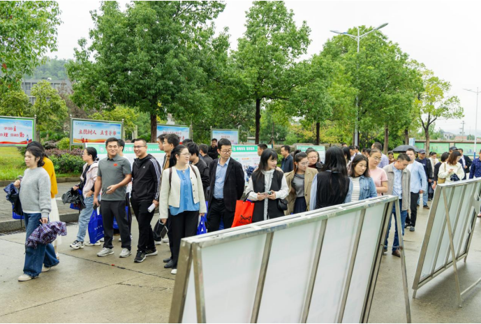 从课堂到实践:郭兴小学“劳动+思政”样板引国培学